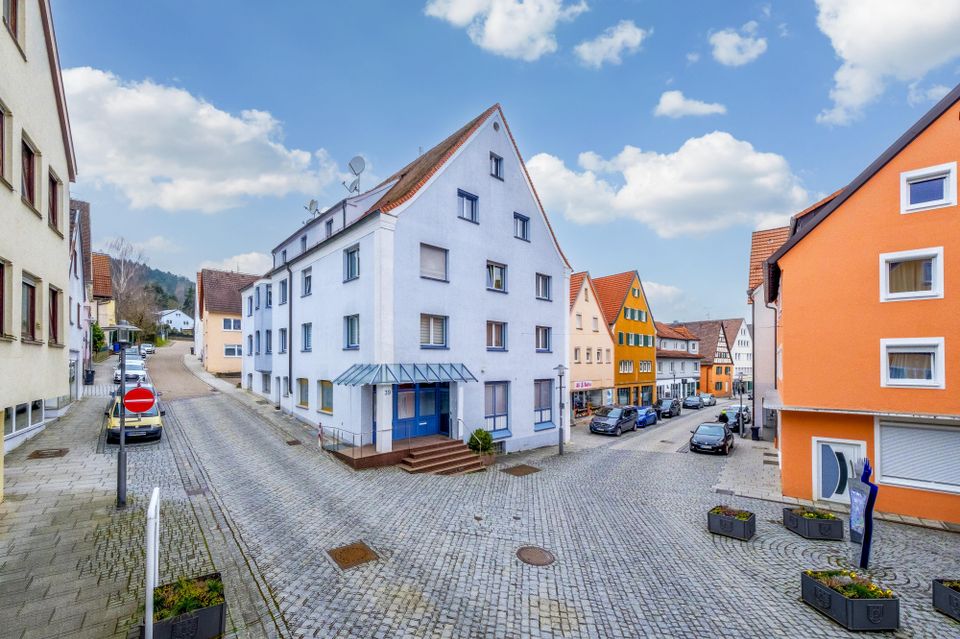 Attraktives und modernisiertes Mehrfamilienhaus im Zentrum von Bopfingen - Baden-Württemberg in Bopfingen