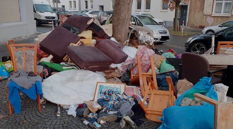 Sperrmüll Abholung Entsorgung Entrümpelung Kellerausräumung Wohnungsauflösung Haushaltsauflösung Sperrmülldienst in Berlin