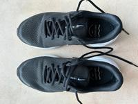 1 Paar Nike Sneaker für Mädchen / Größe 38 Baden-Württemberg - Sindelfingen Vorschau