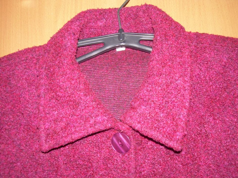 Damenjacke aus weinrotem Boucle, Herbst, Winter in Leipzig