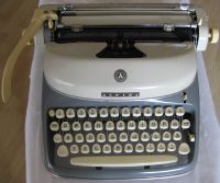 Schreibmaschine „ALPINA“, 1960iger Jahre, Sammlerstück Nordrhein-Westfalen - Moers Vorschau