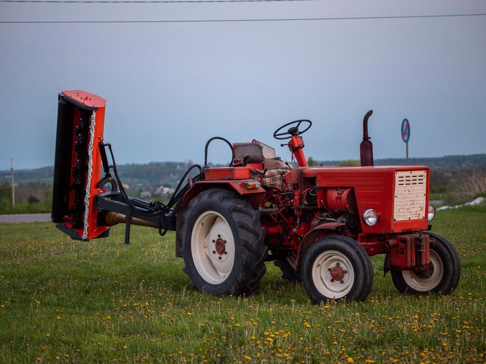 Böschungsmulcher 1,55m 155cm Schlegelmulcher Mulcher in Neuhardenberg