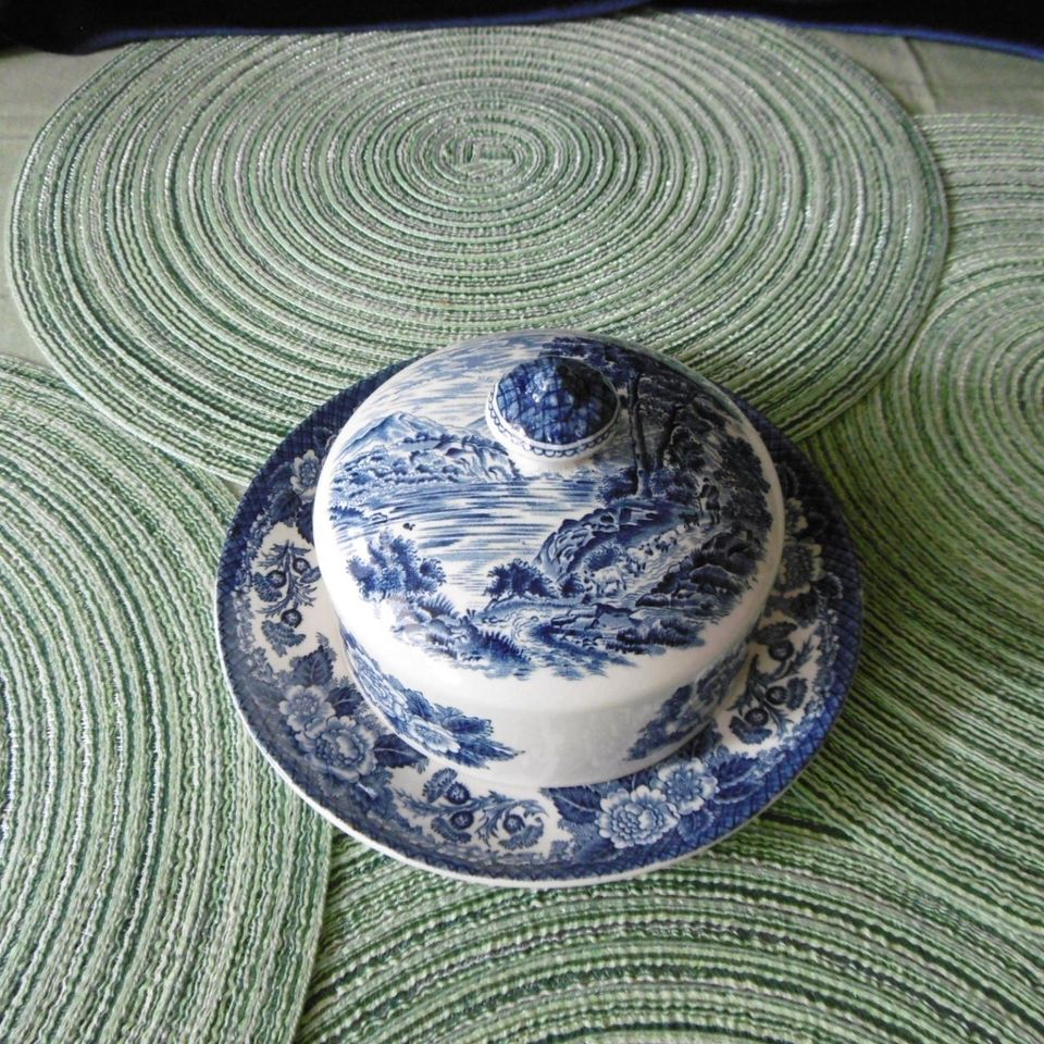 1 Butterdose/dish-Lochs of Scotland(enoch Wedgwood(tunstall)LTD in Düsseldorf