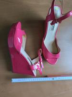 Buffalo Pumps Gr. 41 Koralle Lachs pink High-Heels Keilabsatz rot Bayern - Oberviechtach Vorschau