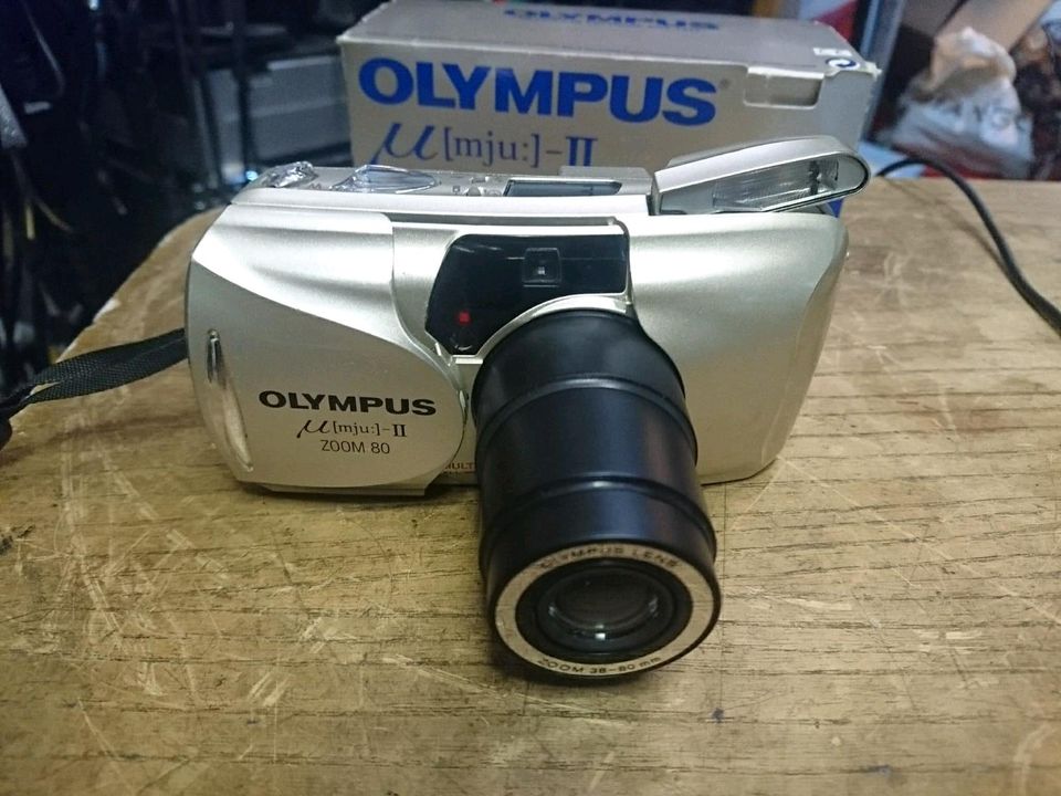 OLYMPUS MJU-II Zoom 80, Analog-Kamera, Blitz geht NICHT!! in Berlin