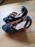 schöne Sandalen mit Keilabsatz Hessen - Grünberg Vorschau