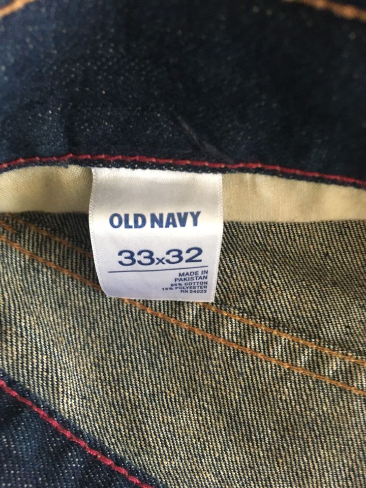 Jeans - Old Navy - Boot Cut - wenig getragen - Größe 33x32 in Neu-Isenburg