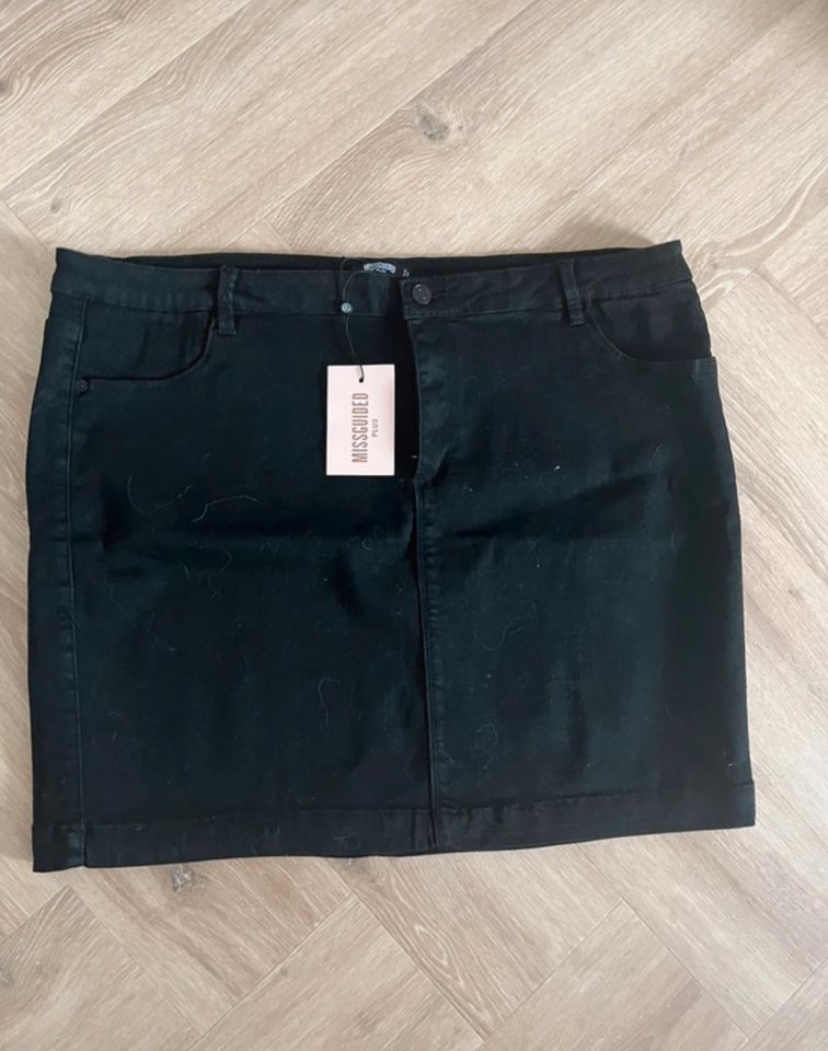 Kleiderpaket 60 Teile H&M Zara Asos Mango L XL XXL in Taunusstein