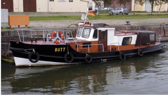 Schlepper,Schiff, Tug,,fahrfertig, Deutz Motor generalüberholt, in Haselau