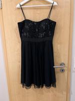 Schwarzes Vera Mont Cocktailkleid Gr.40 Niedersachsen - Hodenhagen Vorschau