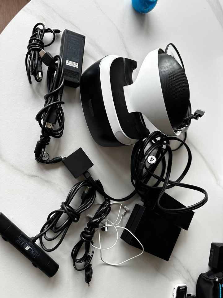 VR Sony Brille Voll komplett in Köln