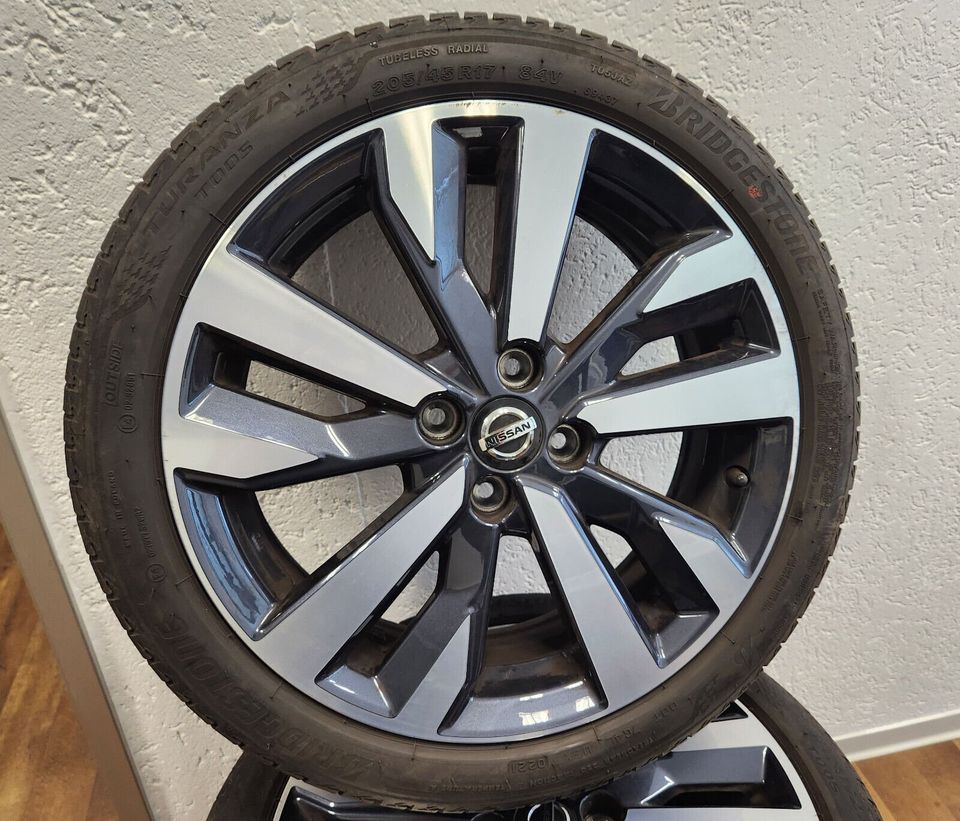 Nissan Bridgestone Turanza 84 V 205/45 R17 Sommerreifen Reifen in Offenbach