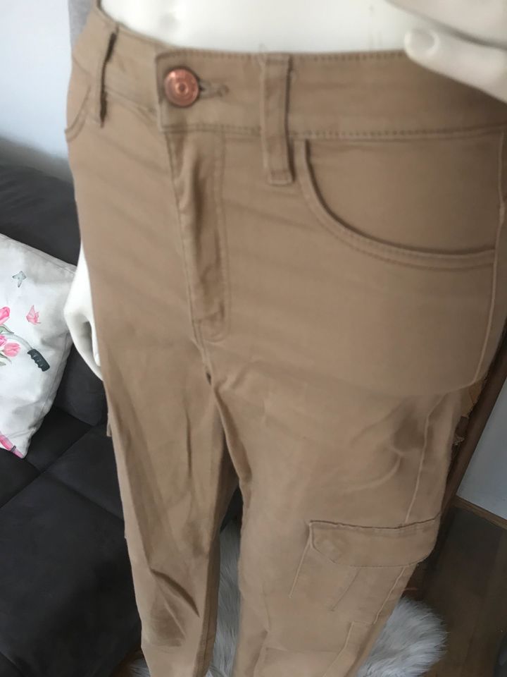 Cargo Hose H&M Gr.38 beige Jeans in Fuchstal