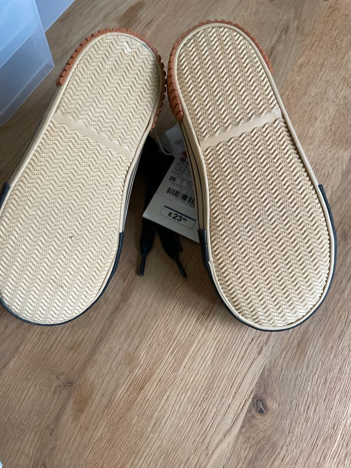 Schuhe Gr.25 Zara in Metelen