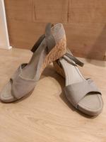 S.Oliver Keilabsatz Sommer taupe/beige Gr. 39 Korkabsatz Sandalen Nordrhein-Westfalen - Herford Vorschau