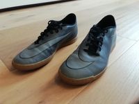 NIKE HALLENFUßBALLSCHUHE GR 45 GEBRAUCHT NEUWERTIG!!!!!!! Thüringen - Sonneberg Vorschau