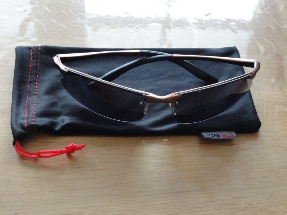 drei verschiedene Sonnenbrillen, teils Polarisiert, gebraucht in  Niedersachsen - Belm | eBay Kleinanzeigen ist jetzt Kleinanzeigen