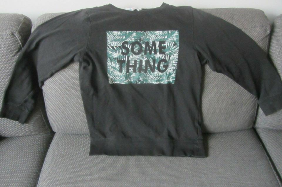 Dünnes Sweatshirt / Pulli schwarz von H&M Gr. 146  / 152 in Aachen