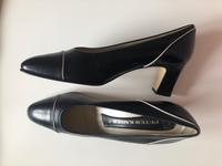 Elegante, blau-weiße Pumps von Peter Kaiser Gr. 39 Baden-Württemberg - Gengenbach Vorschau