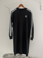 Adidas Kleid sweater lang  Mädchen  xs/s Hessen - Nidderau Vorschau