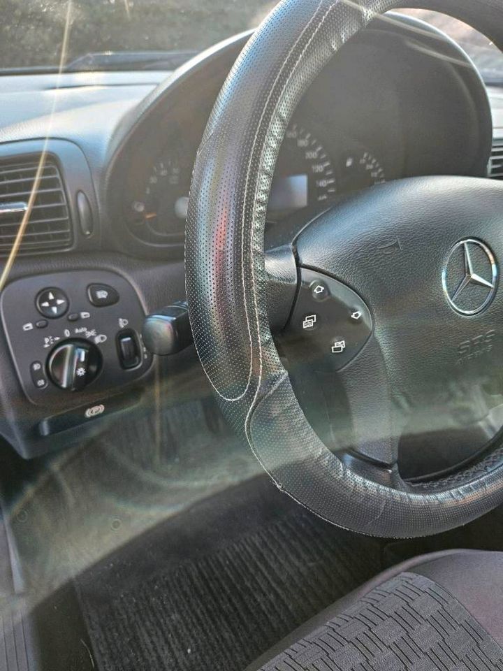 Mercedes c 220 cdi , w203 Avantgarde 2001 in Köln