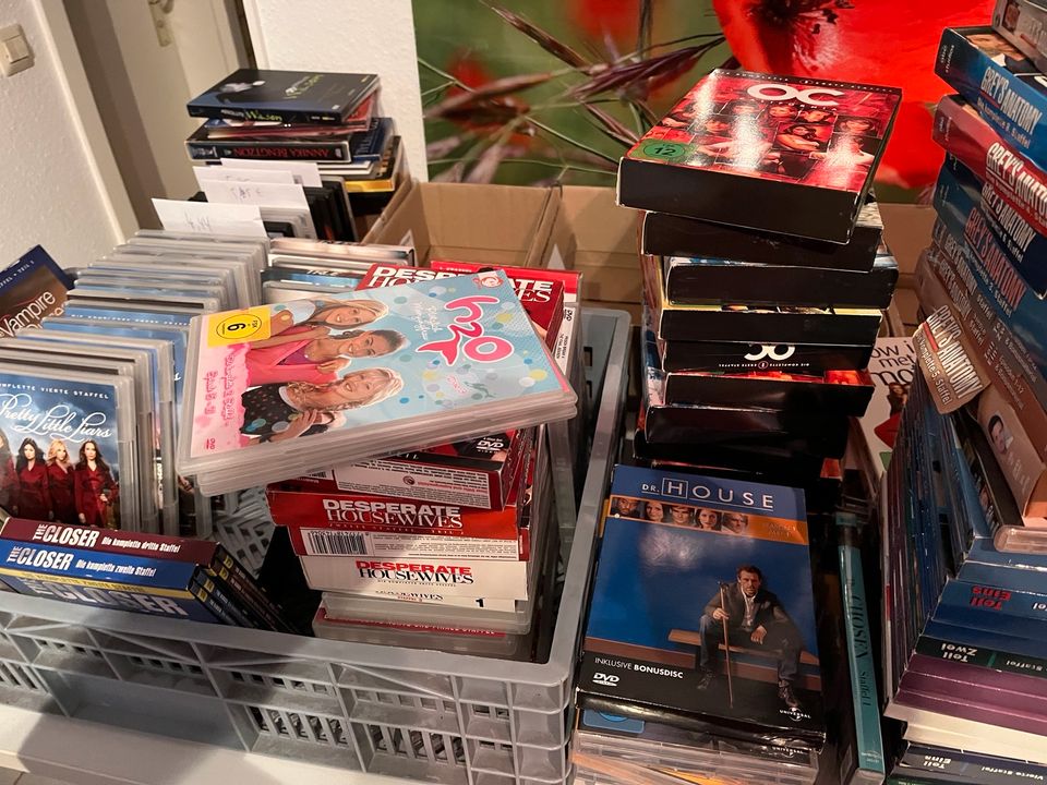 Große 4000 DVDs DVD Paket Sammlung Auflösung in Kornwestheim