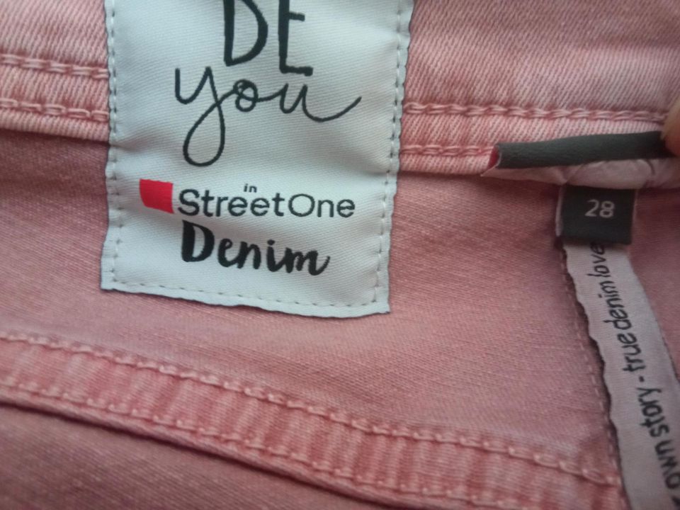 street one demin Hose Jeans Gr.. 28 topp in Weinböhla