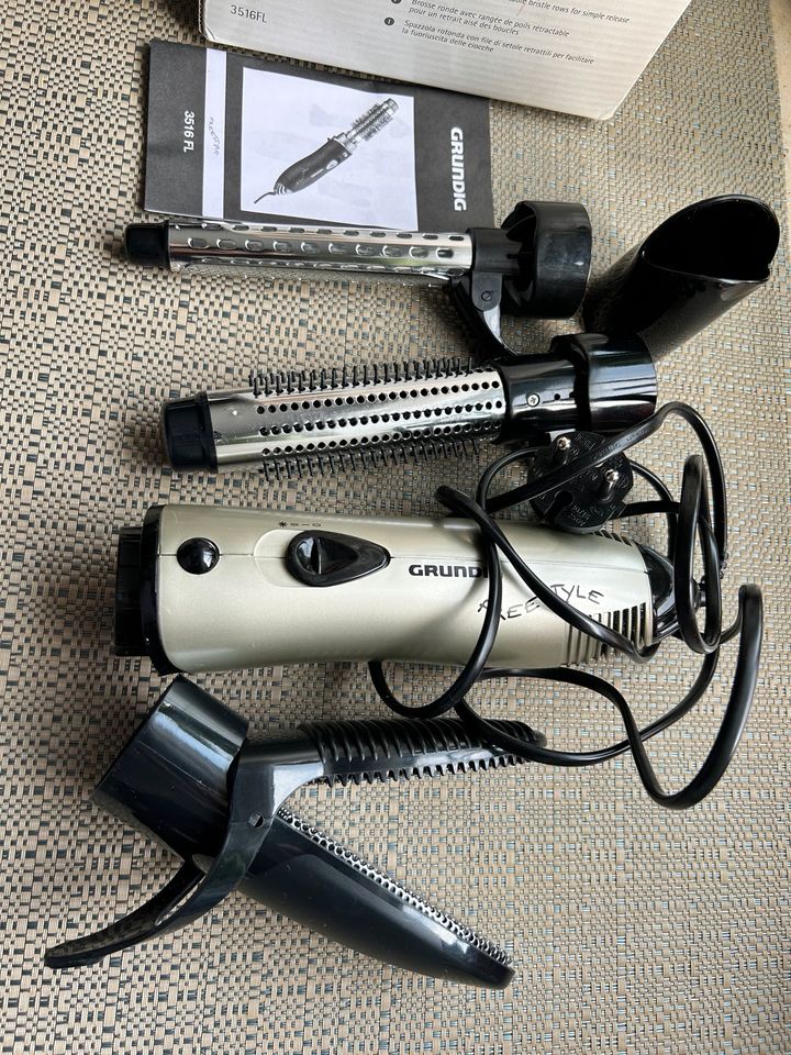 Grundig Freestyle 3516FL Haarstyler (NEU) in Nürnberg (Mittelfr)