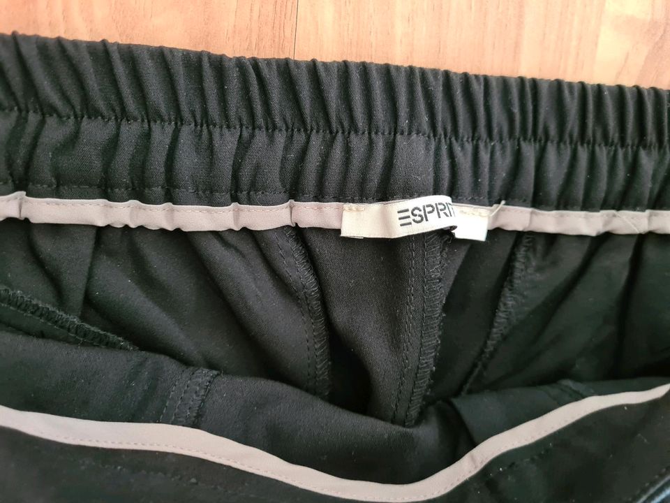 Esprit Joggpants Gr.40 in Wetzlar