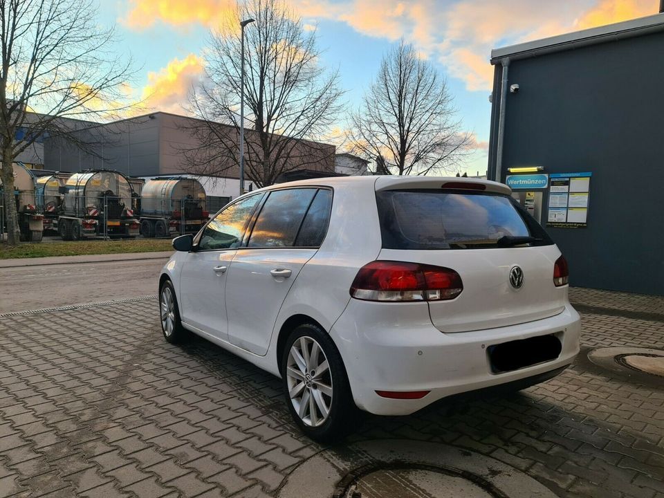 Volkswagen Golf VI Highline *Steuerkette Neu* Gr.Service Ne in Bondorf