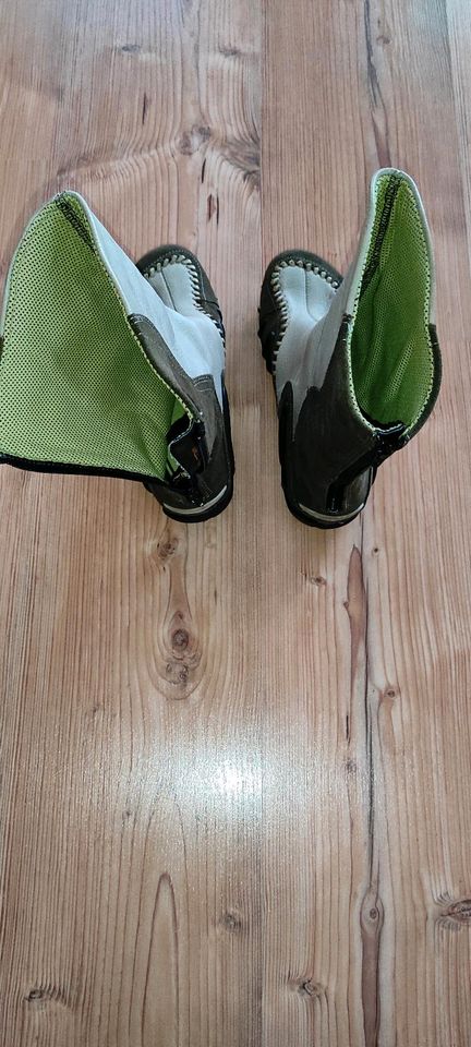 Schuhe, Stiefel in Pössneck