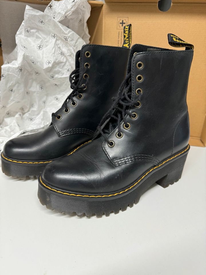 Dr. Martens Shriver Hi schwarz Gr. 38 neuwertig in Wesseling