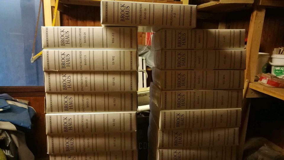Brockhaus Enzyklopädie neu 25 Bände 19te Auflage von 1990 in Leutenbach