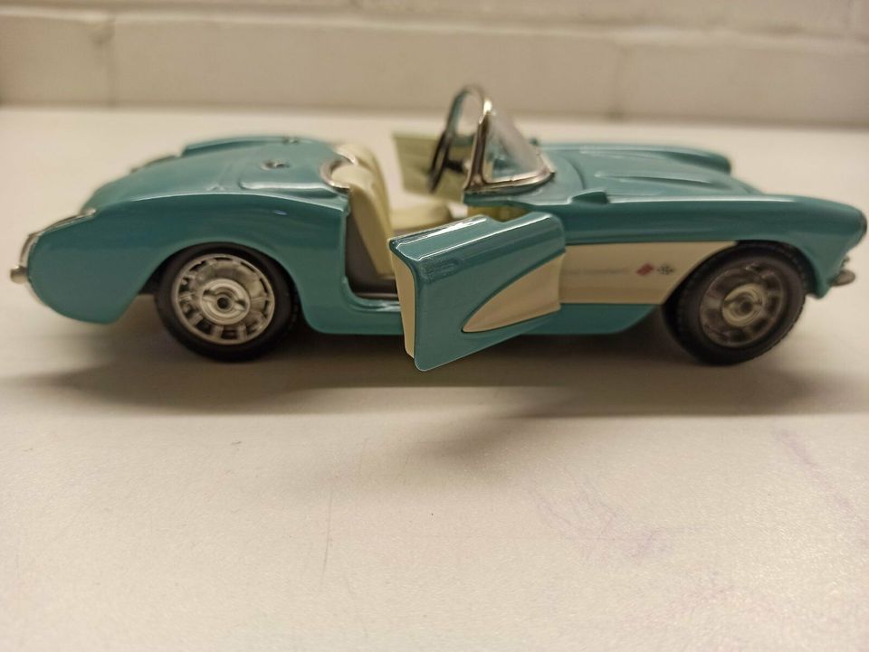 CORVETTE 1957 Modellauto 1:24 in St. Ingbert