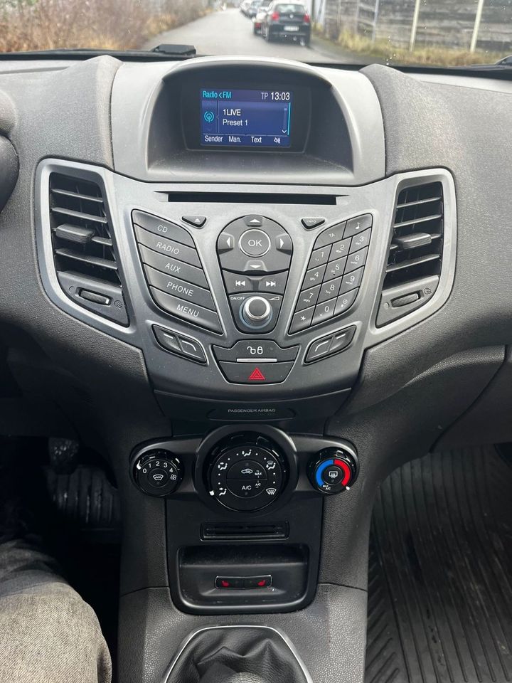 Ford Fiesta Ez. 12/2015 1,5 TDCi TÜV 08/25 Euro 6 Gute Austattung in Pulheim