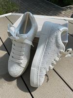 Tamaris Schnürer / Turnschuhe weiß mit Perlen Bayern - Ichenhausen Vorschau