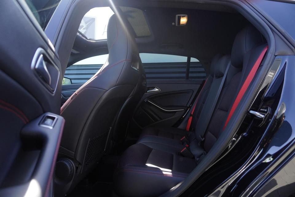 Mercedes-Benz CLA 250 SHOOTING-BRAKE|4MATIC|AMG-LINE|PANO|LED in Monheim am Rhein