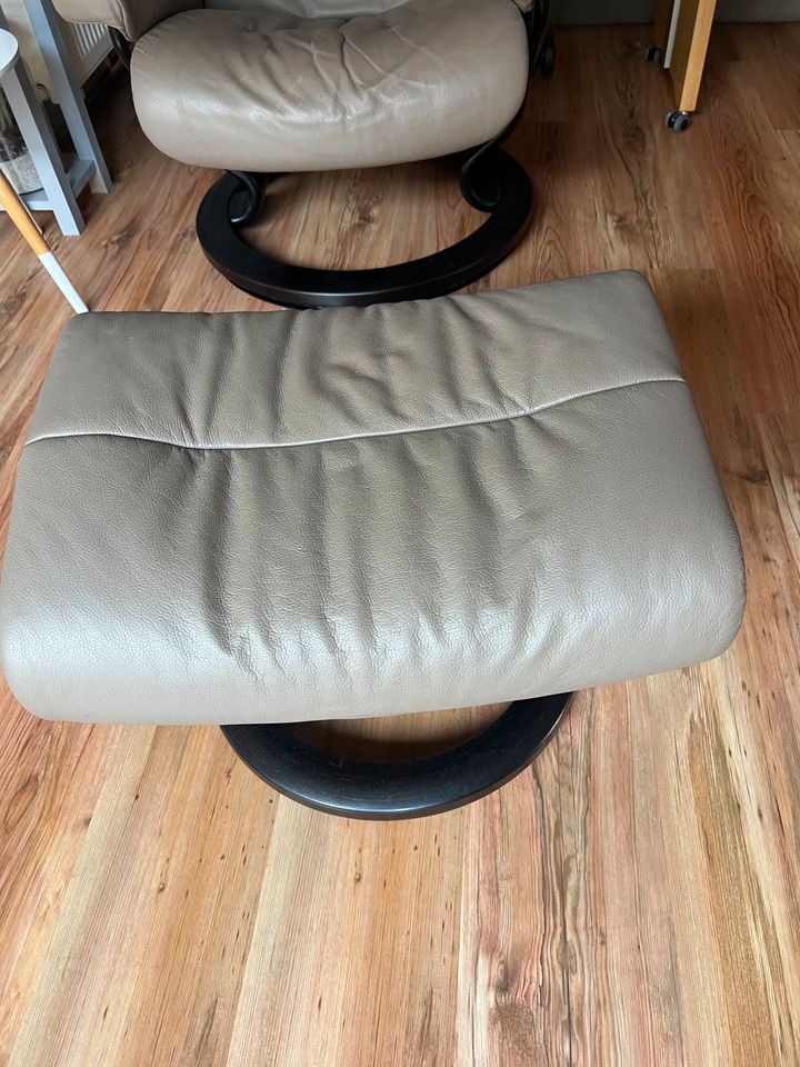 Stressless Sessel mit Hocker Ekornes beige in Nidderau