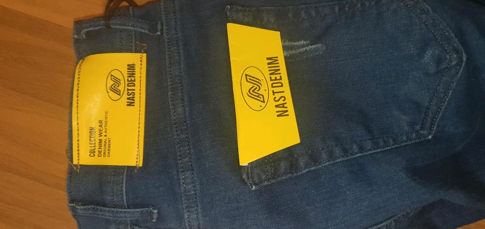 Herren Jens Hosen, jeder für 10€ S,M und XL in Köln