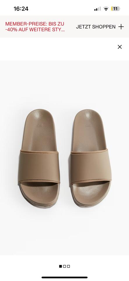Bedruckte Badesandalen Badelatschen H&M Beige H&M NEU 38-39 in Berlin
