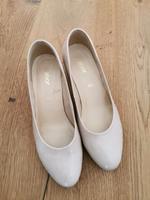Gabor Pumps nude creme Lack beige Gr. 5,5 38 Kr. Altötting - Reischach Vorschau