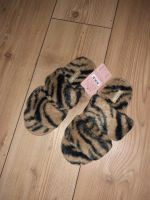 Hunkemöller Hausschuhe Slipper Pantoffeln 36 - 37 Neu Schleswig-Holstein - Eggebek Vorschau