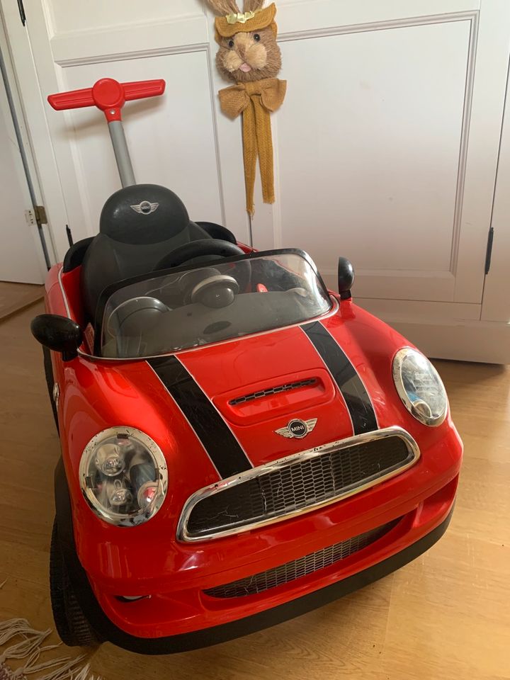 Mini Cooper Roll Play Schiebe Auto mit Fußstütze in Dessau-Roßlau