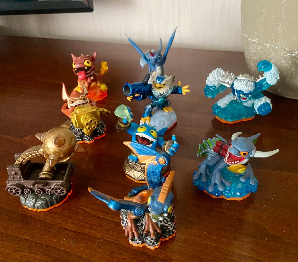 Skylanders Giant Figuren Set inkl. Spiel in Udestedt