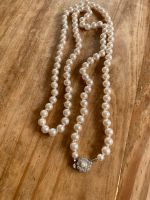 Wunderschöne lange Perlenkette Bayern - Hörgertshausen Vorschau
