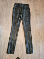 Only S Kunstleder Leggings Schlaghose Hose schwarz Schlitz Niedersachsen - Weyhe Vorschau