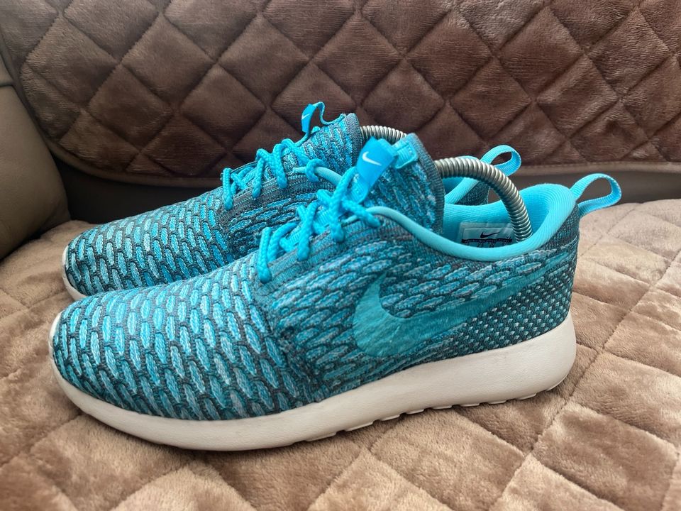 Nike Roshe Run Flyknit Clearwater Gr.38 Sneaker in München