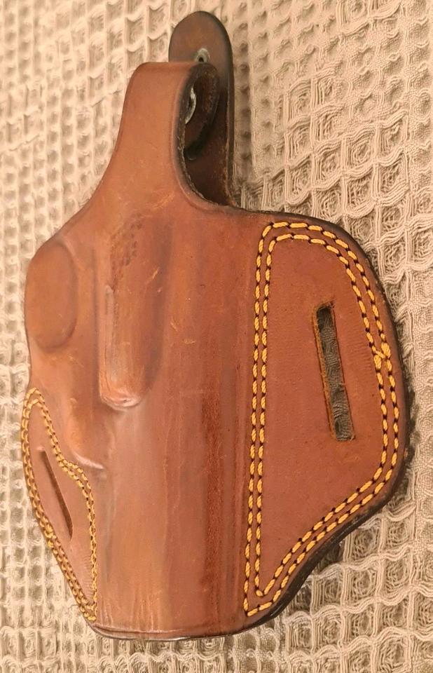 S&W Mg 357 Magnum Echtes Leder Combat Gürtelholster Hand Made in Bad Wimpfen