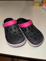 Crocs schwarz / pink mit Fell Gr 37 Bayern - Bamberg Vorschau