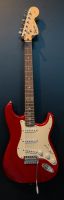 Fender Squire Affinity Strat Rot gebraucht Niedersachsen - Stadthagen Vorschau